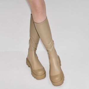 New. Size 6. Charles and Keith bought from Japan